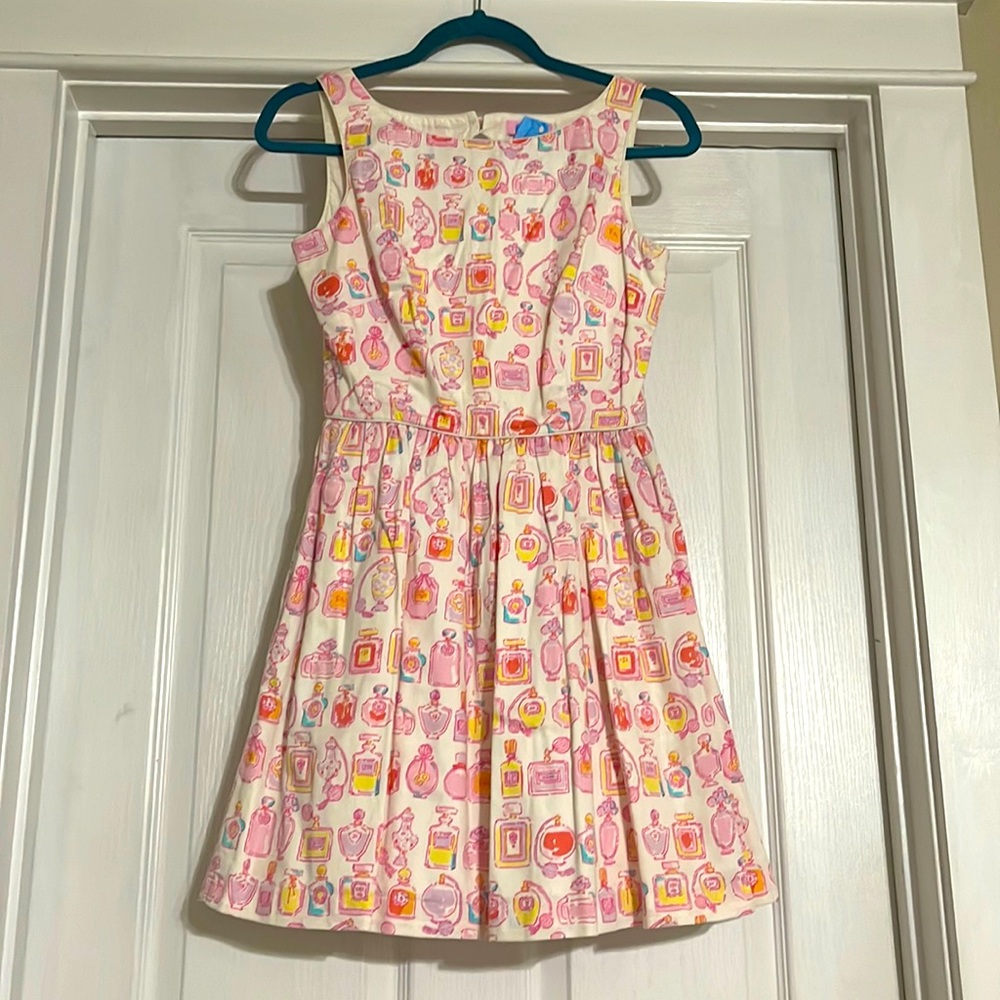 Lilly Pulitzer, size 2, perfume bottle pattern